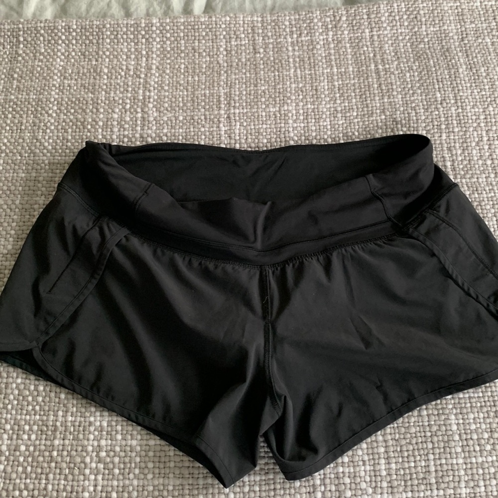 Lululemon black short